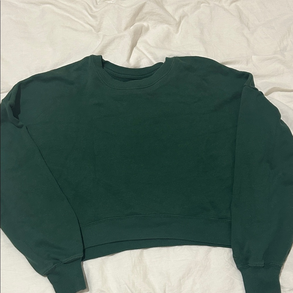 Hollister Forest Green Cropped Pullover